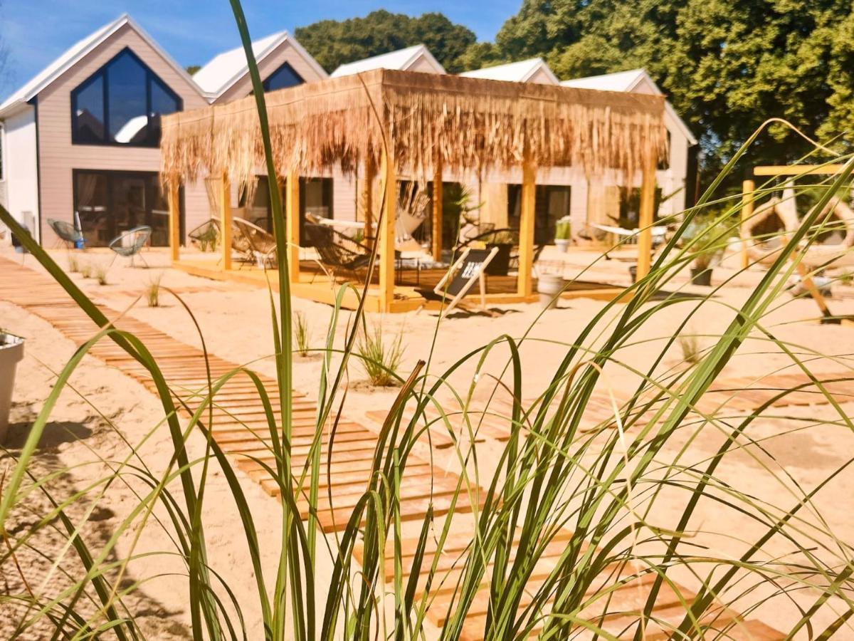 Lulu Holiday Resort Domki Z Podgrzewanym Basenem Mielno  Exteriör bild