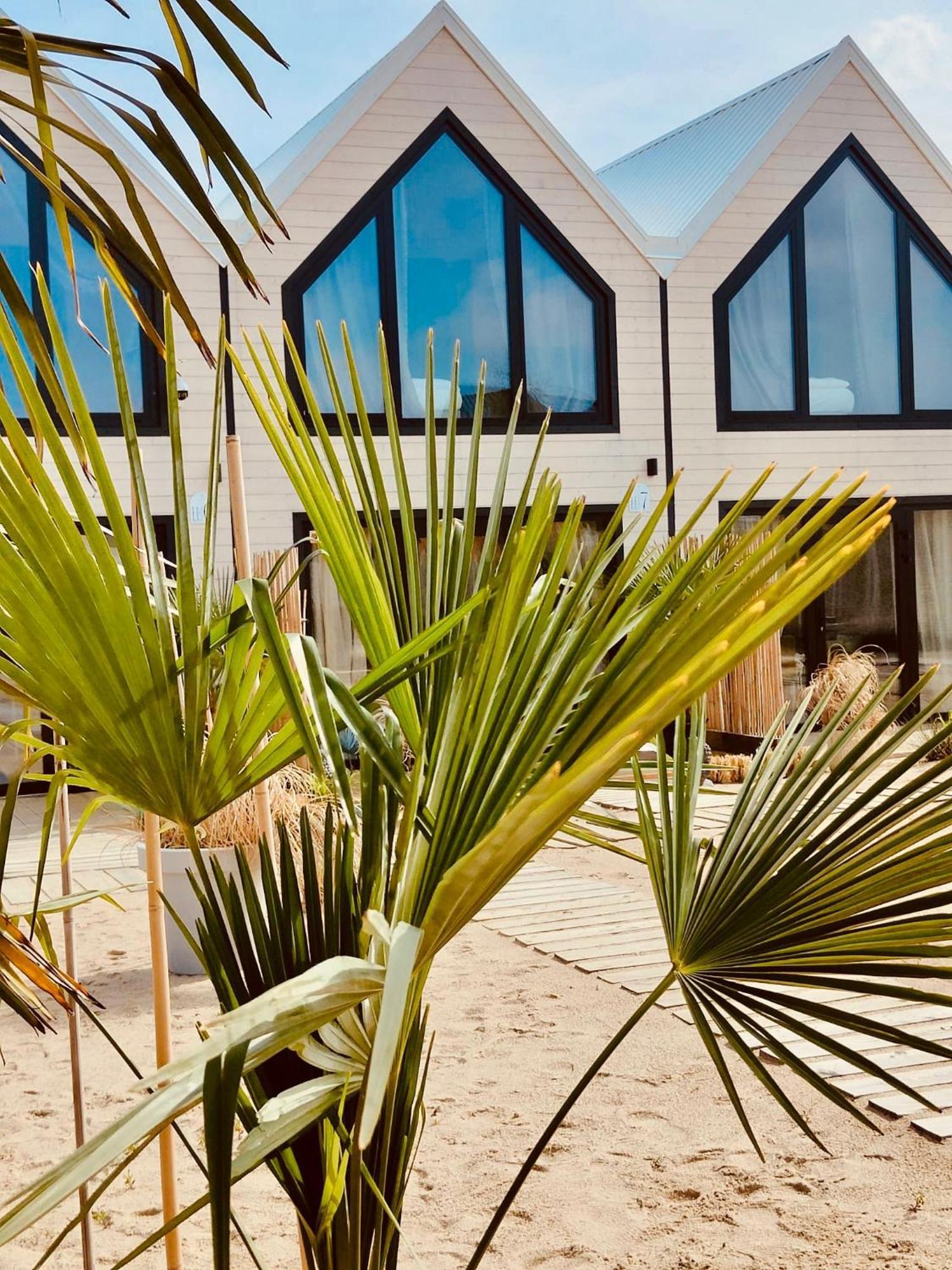 Lulu Holiday Resort Domki Z Podgrzewanym Basenem Mielno  Exteriör bild