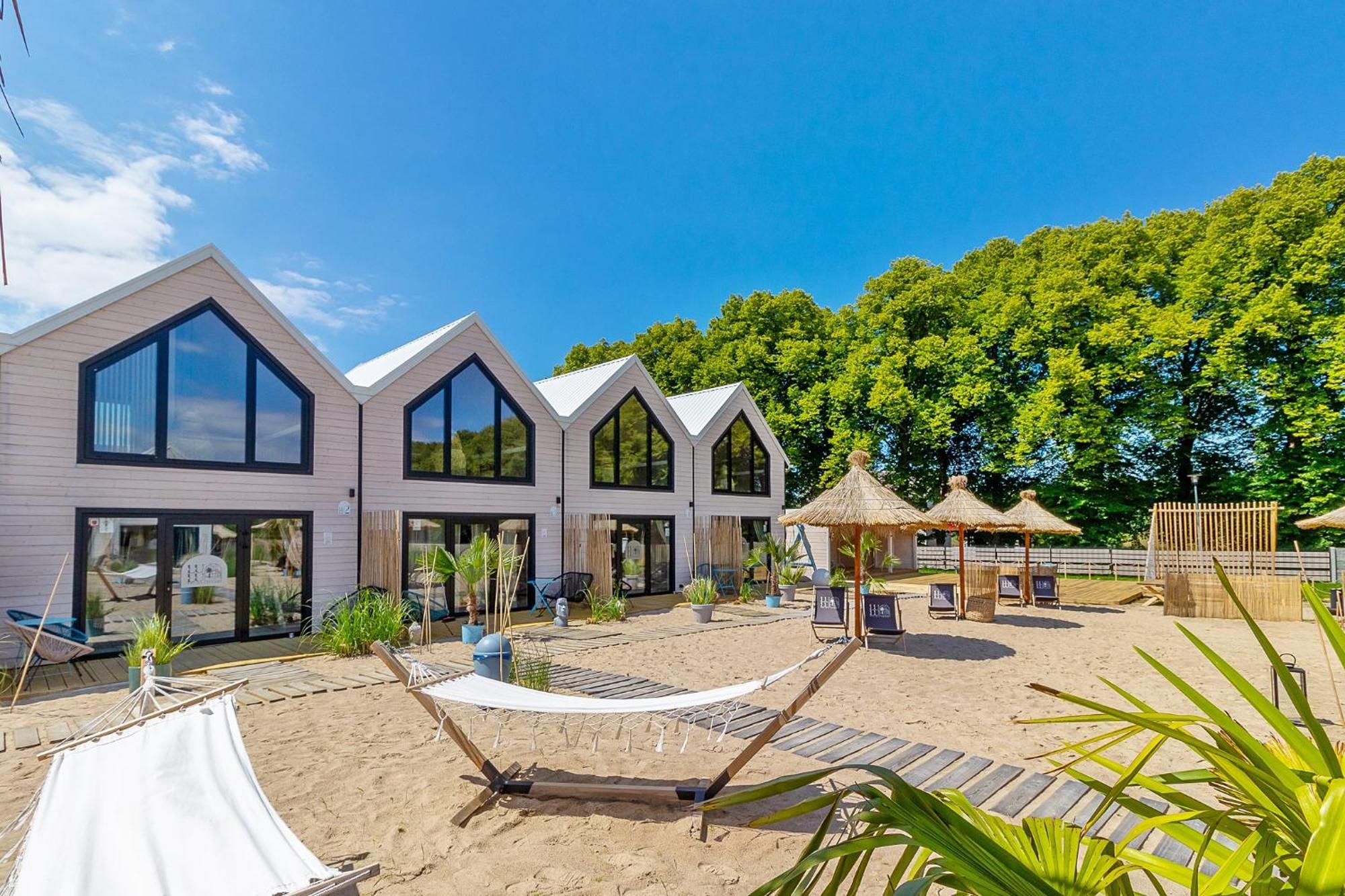 Lulu Holiday Resort Domki Z Podgrzewanym Basenem Mielno  Exteriör bild